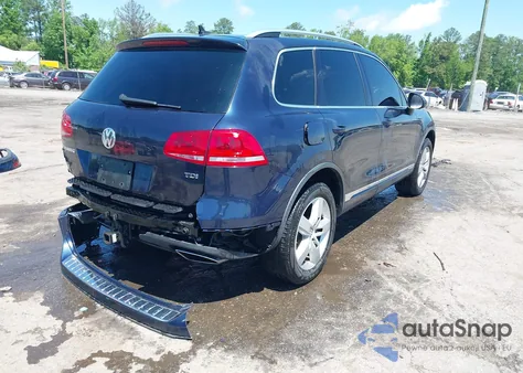 2011 Volkswagen Touareg Tdi Lux z USA, uszkodzony, nr VIN WVGFK9BPXBD003031